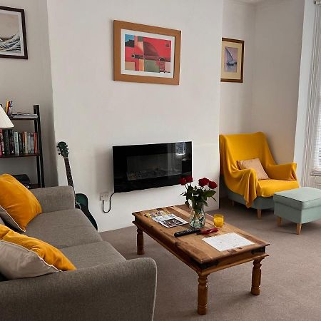 Lovely - 1 Bedroom Flat In Hastings Town Centre Buitenkant foto